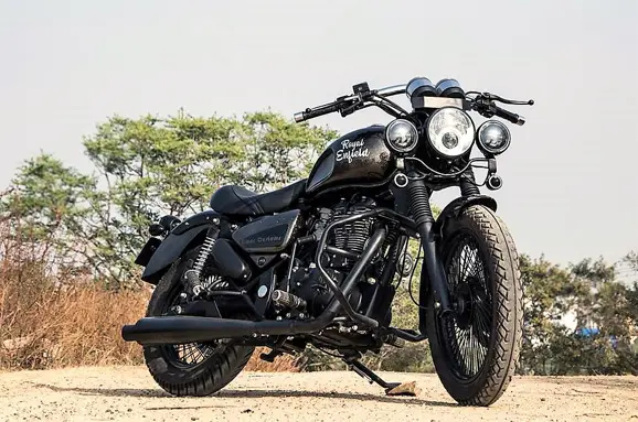 royal-enfield-thunderbird-350-gold-stone-eimor-customs-front-three-quarter-right
