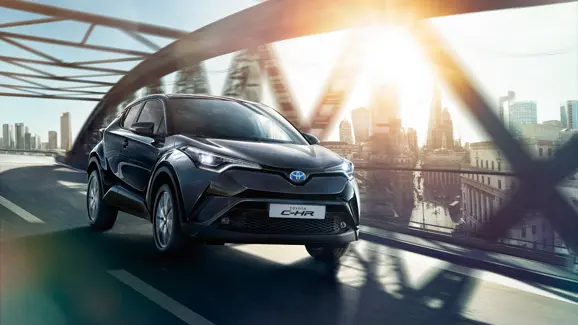 toyota-chr-2016-exterior-tme-007-a-full_tcm-3060-808874