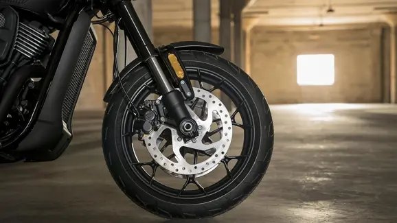 2017-Harley-Davidson-Street-Rod-750-17