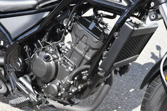 Honda-Rebel-250-engine-at-Osaka-Motorcycle-Show