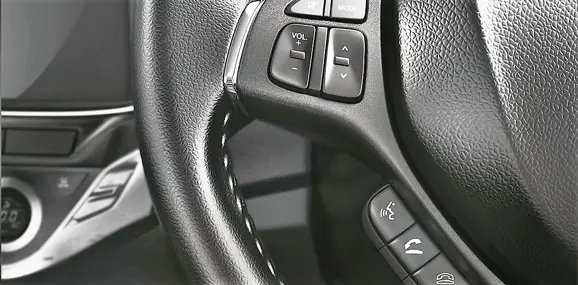maruti-baleno-rs-buttons-press-image