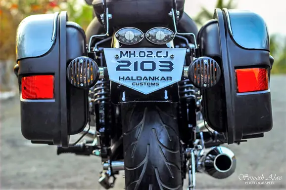 Starlet-by-Haldankar-Customs-Royal-Enfield-Electra-fixed-Modified-Saddle-Bag
