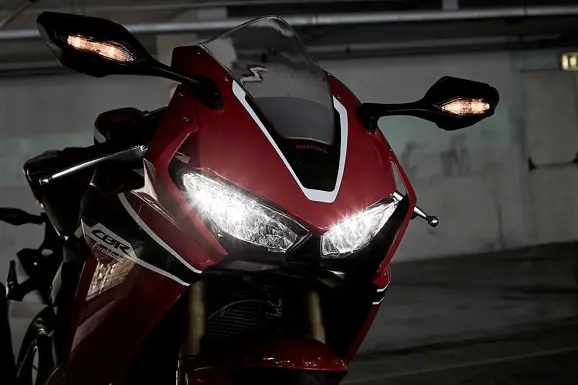 17YM CBR1000RR Fireblade