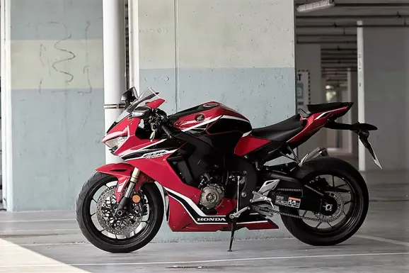 17YM CBR1000RR Fireblade