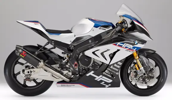 BMW-HP4-Race-4