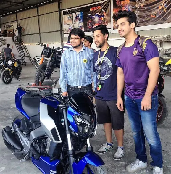 Bajaj-Domivel-400-7