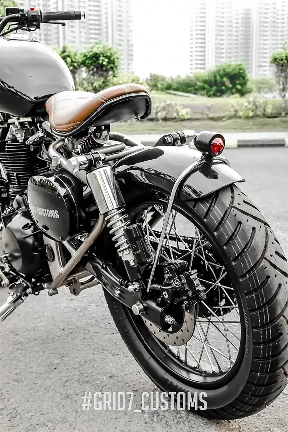 Classic-350-Brat-Bob-Grid7-11