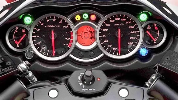 suzuki-hayabusa-meter