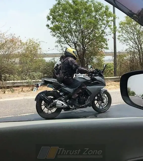 2017-Yamaha-Fazer-250-1