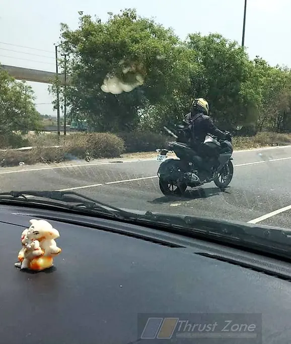 2017-Yamaha-Fazer-250-3