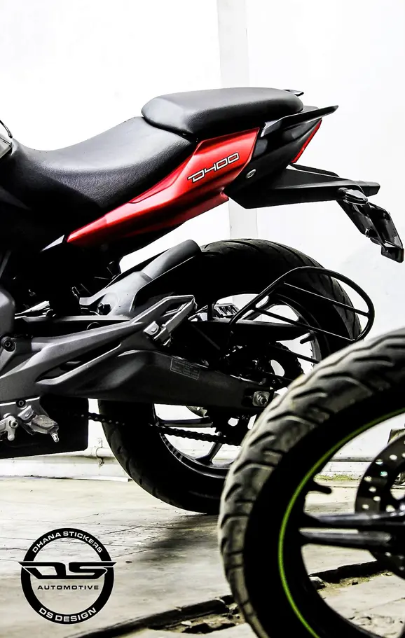Bajaj-Dominar-400-Wrap-DS-Design-4