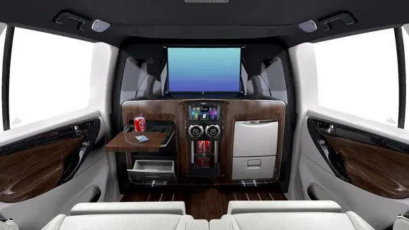 DC-Toyota-Innova-Crysta-Lounge-Ultimate-1