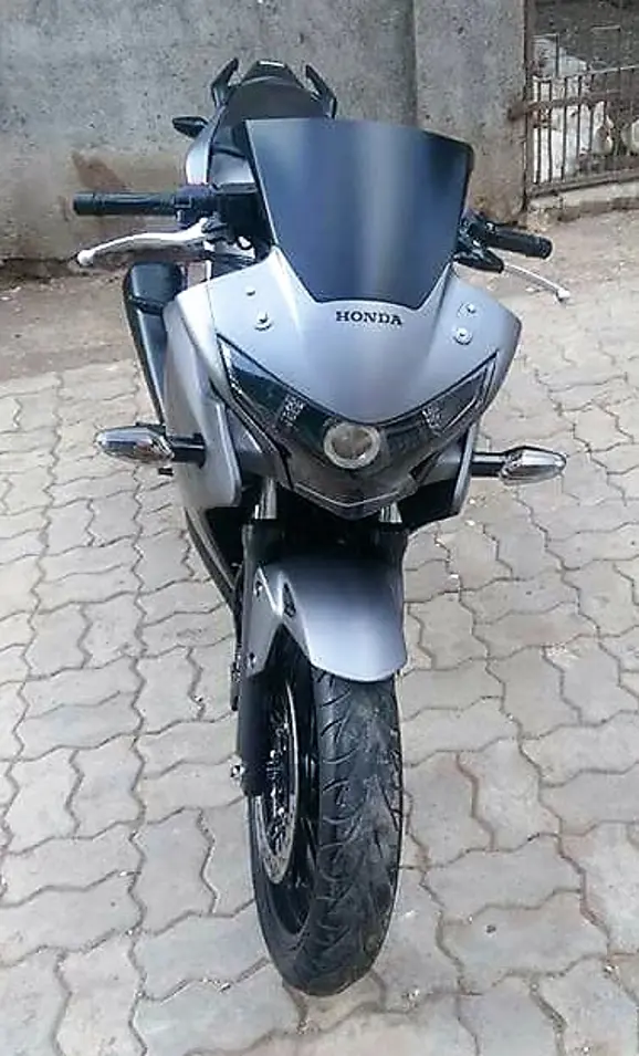 Honda-CBR250R-Matte-Grey-Star-Racing-3