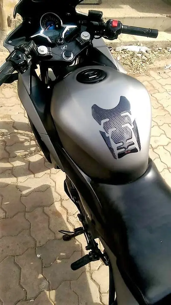 Honda-CBR250R-Matte-Grey-Star-Racing-5