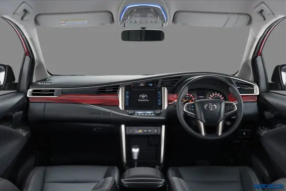 Innova-Touring-Sport-Interior