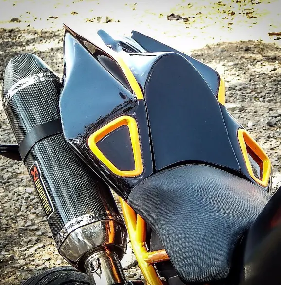 KTM-RC-390-Dual-Exhaust-System-5