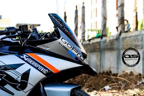 KTM RC 200 Wrapped in Brushed Grey 