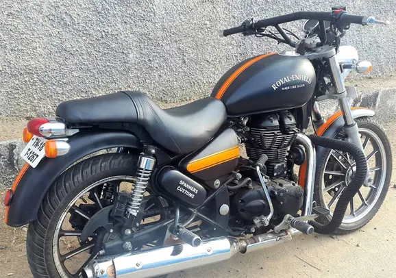 Royal-Enfield-Thunderbird-500-Spanners-Customs-1