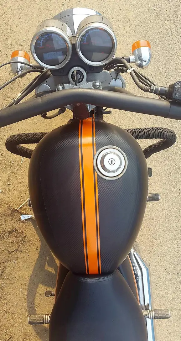Royal-Enfield-Thunderbird-500-Spanners-Customs-2