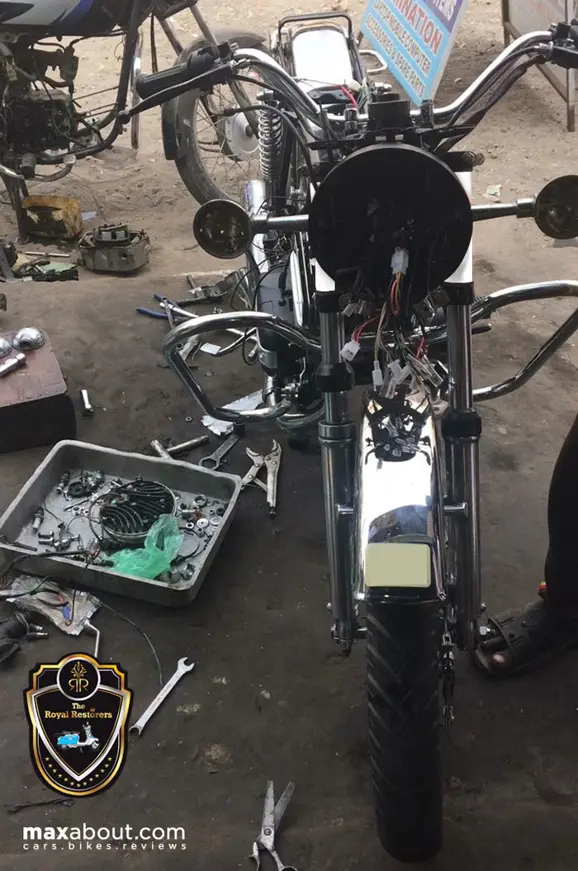 Yamaha-RD350-Royal-Restorers-15