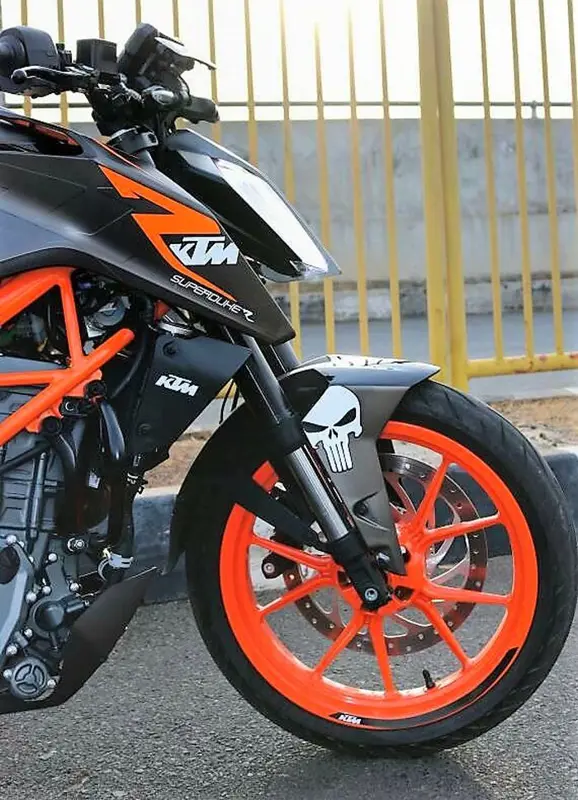 Matte Black KTM 390 Duke