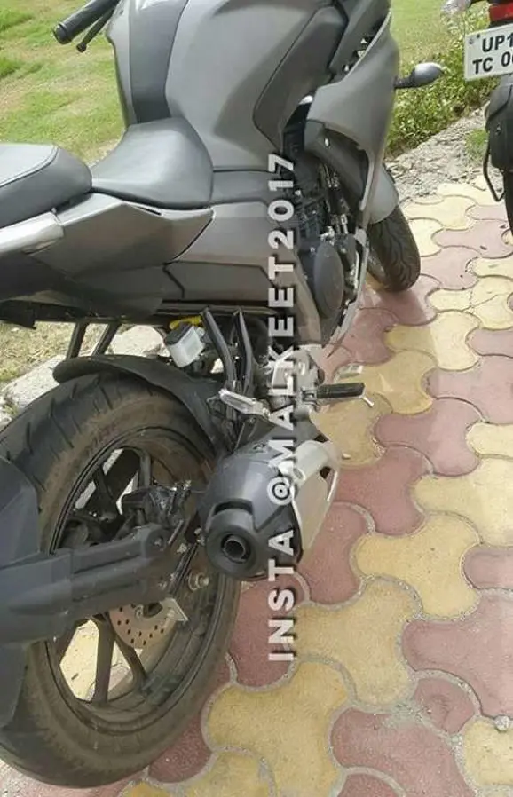 Yamaha-Fazer-250-Exhaust