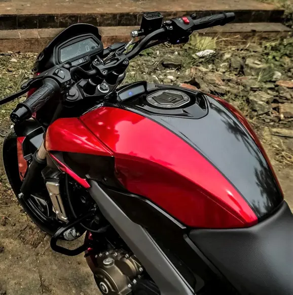 Bajaj Dominar 400 'Ultra Metallic Red'