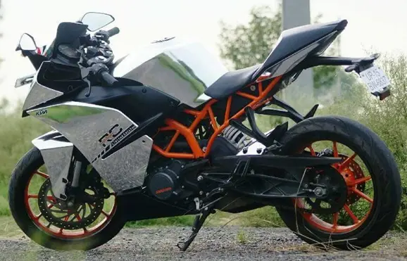 KTM RC 200 Chrome Edition