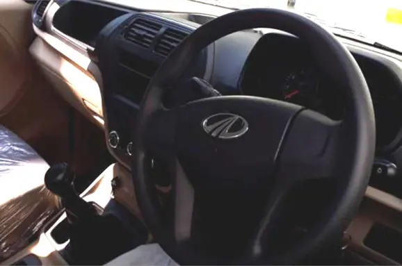 Mahindra TUV300 Plus