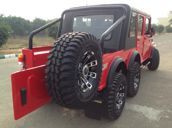 Mahindra Thar 6x6