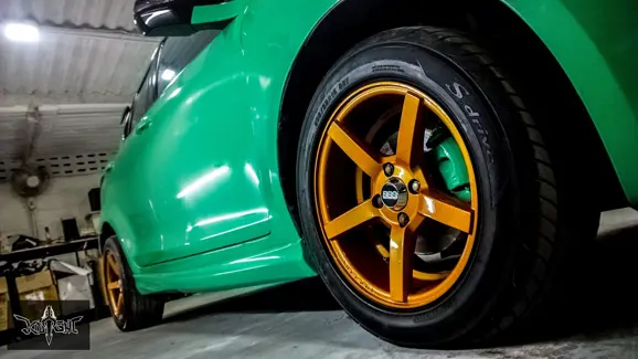 Maruti Swift Gloss Emerald Wrap