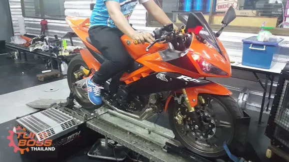 Yamaha R15 Turbo