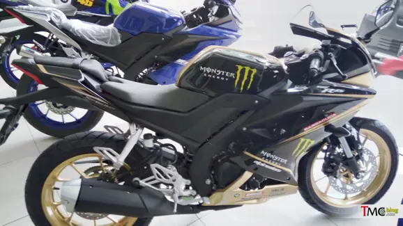 Yamaha R15 V3 Monster Energy Edition
