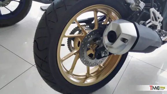 Yamaha R15 V3 Monster Energy Edition