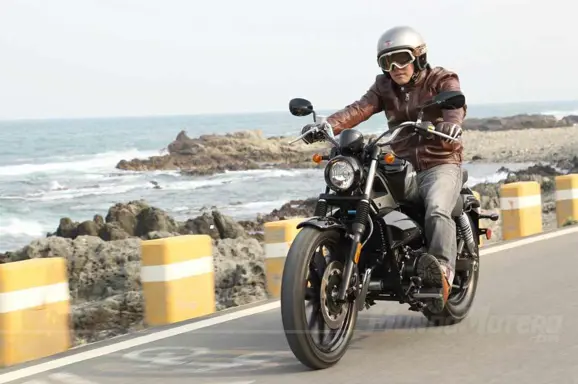 Hyosung Mirage 250 V-Twin Cruiser