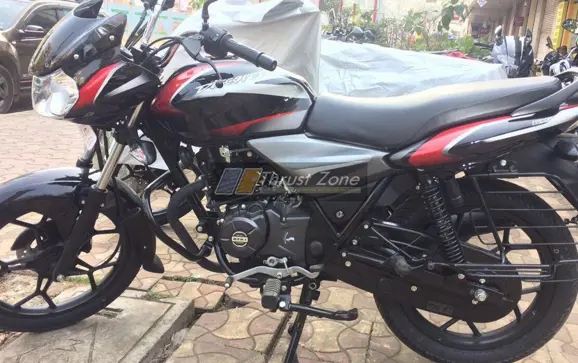 Bajaj Discover 125