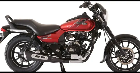 Bajaj Avenger 180 Street