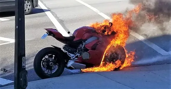 Ducati Panigale V4 Catches Fire