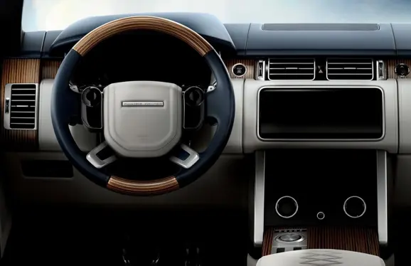 Land Rover Range Rover SV Coupe
