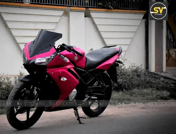 Yamaha R15 Matte Black