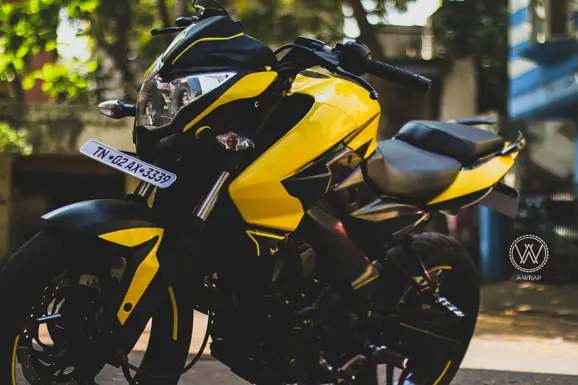 Bajaj Pulsar NS200 Gloss Yellow Edition