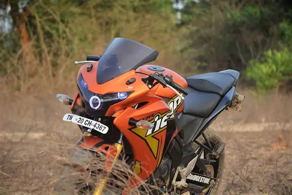 CBR150R Matte Orange Edition Front 3-Quarter View