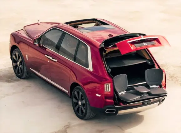 Rolls-Royce Cullinan SUV 
