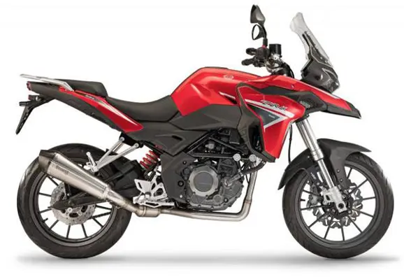 Benelli TRK 251
