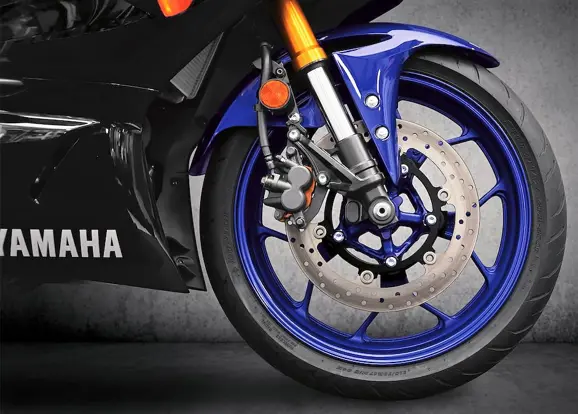 2019 Yamaha R3 Gets USD Front Forks