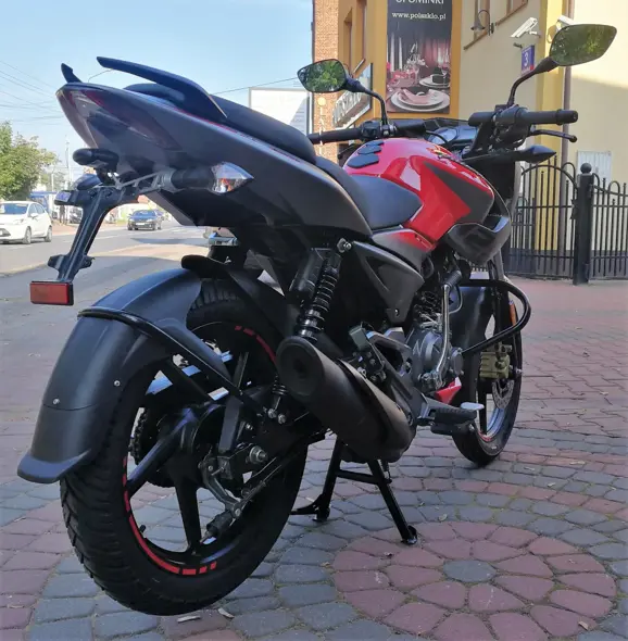 Bajaj Pulsar NS125 Rear 3-Quarter