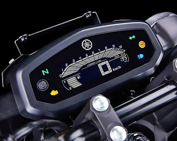 Yamaha FZS V3 Console
