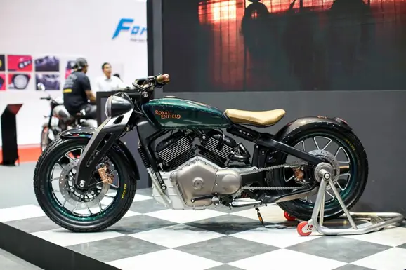 Royal Enfield Bobber 838 Side View