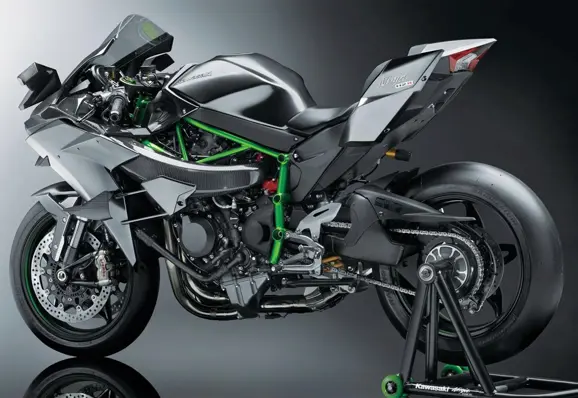 Kawasaki Ninja H2R Rear 3-Quarter