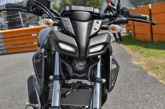 LED DRLs with Bi-Functional Projector Headlight